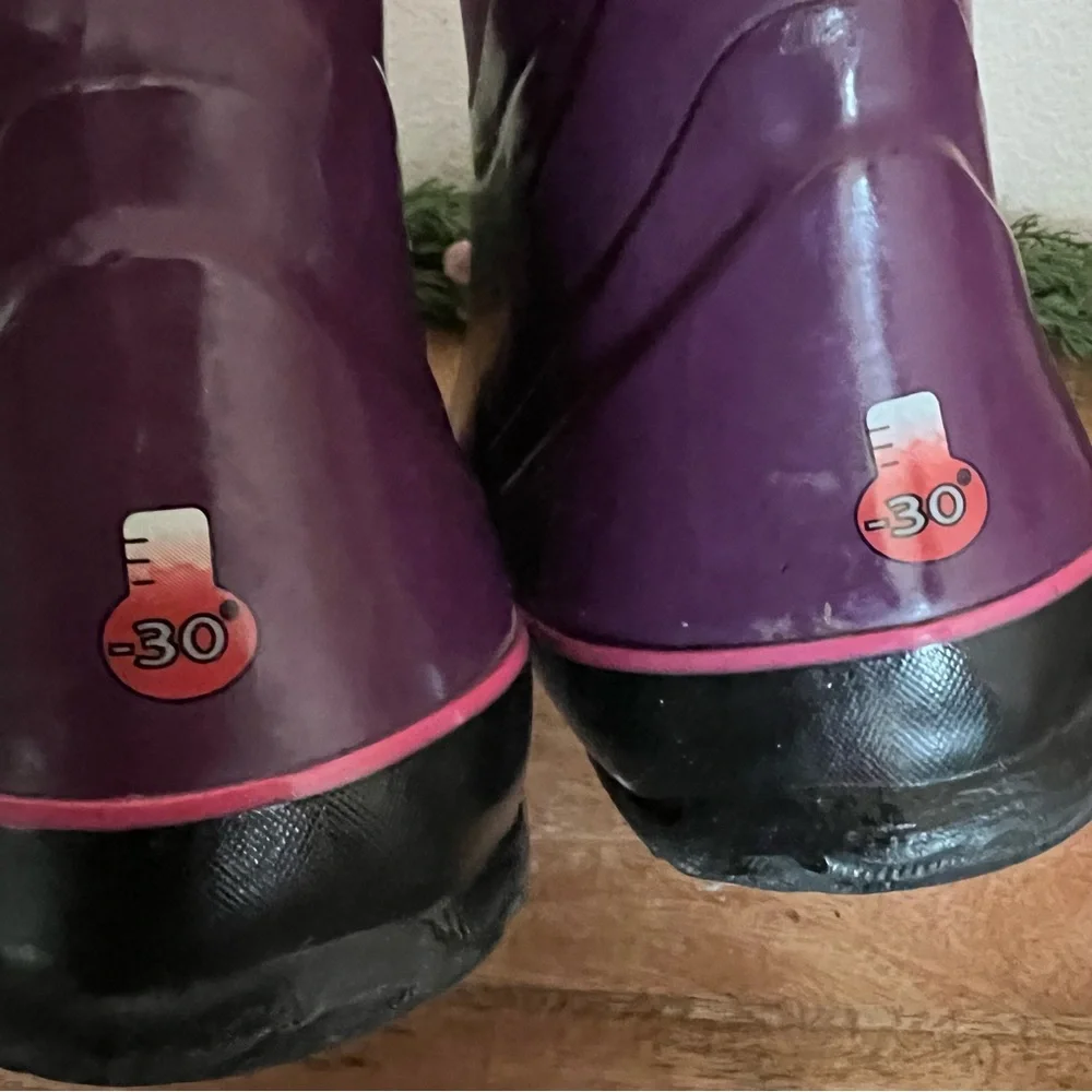 Bogs Pink Purple Girls Winter Snow Boots Size 6 Rubber Slip resistant Waterproof